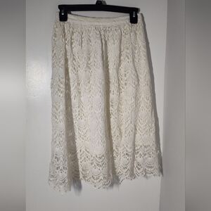 Chic White Lace A-Line Skirt